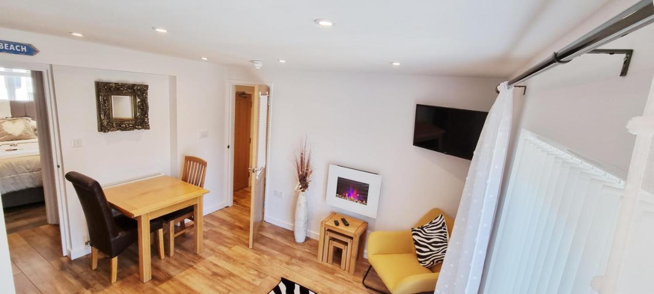 Marthys House With Hot Tub Looe Villa Bagian luar foto