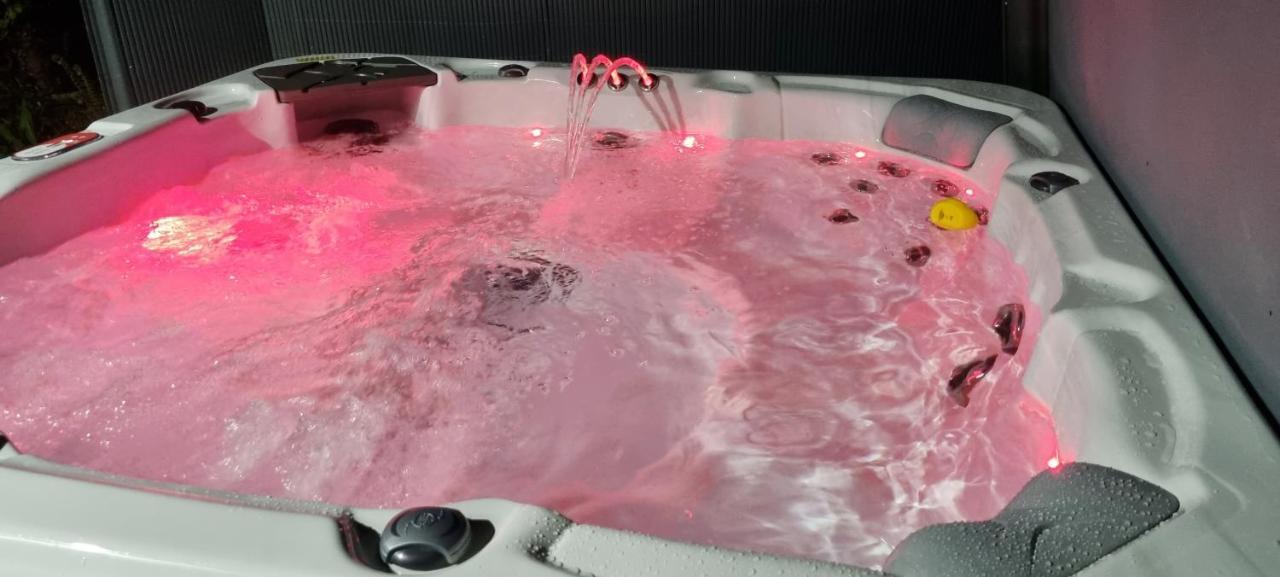 Marthys House With Hot Tub Looe Villa Bagian luar foto